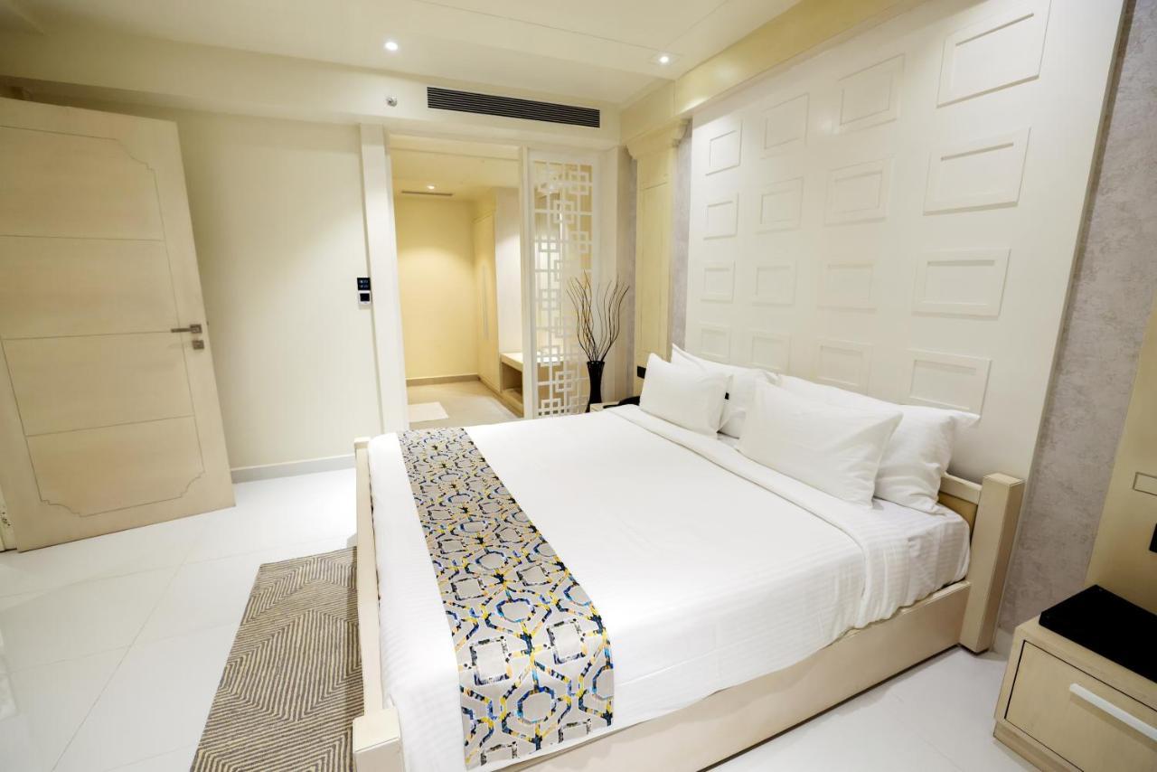 Aj Grand Hotel Mangaluru Zewnętrze zdjęcie