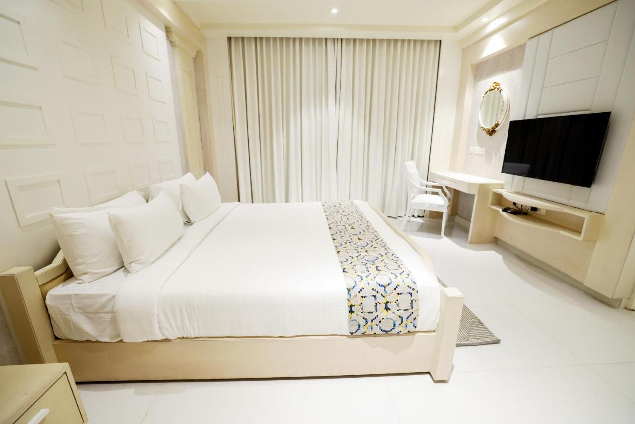 Aj Grand Hotel Mangaluru Zewnętrze zdjęcie