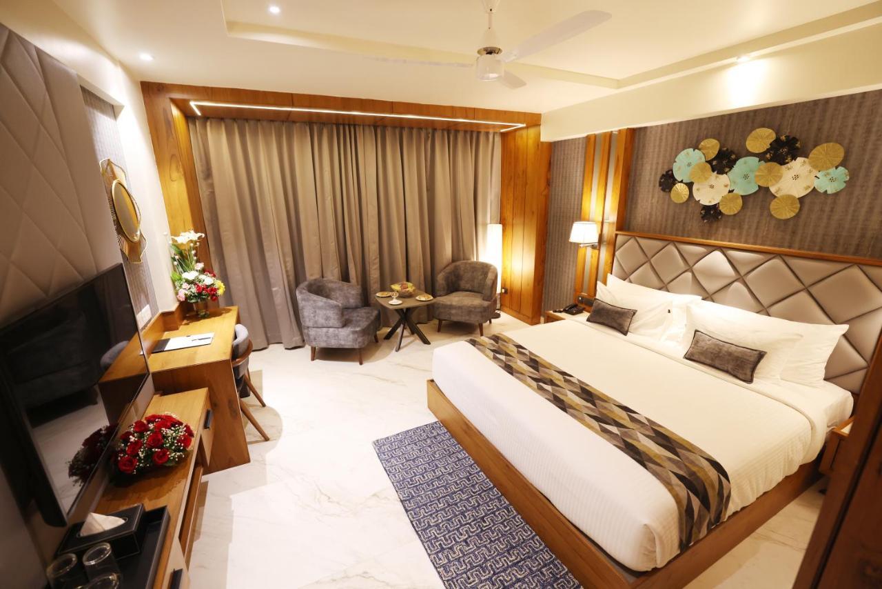 Aj Grand Hotel Mangaluru Zewnętrze zdjęcie