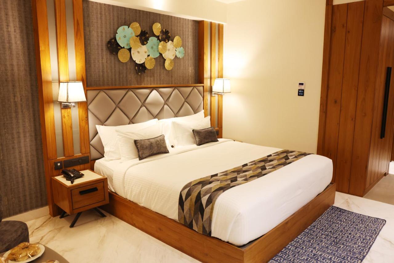 Aj Grand Hotel Mangaluru Zewnętrze zdjęcie