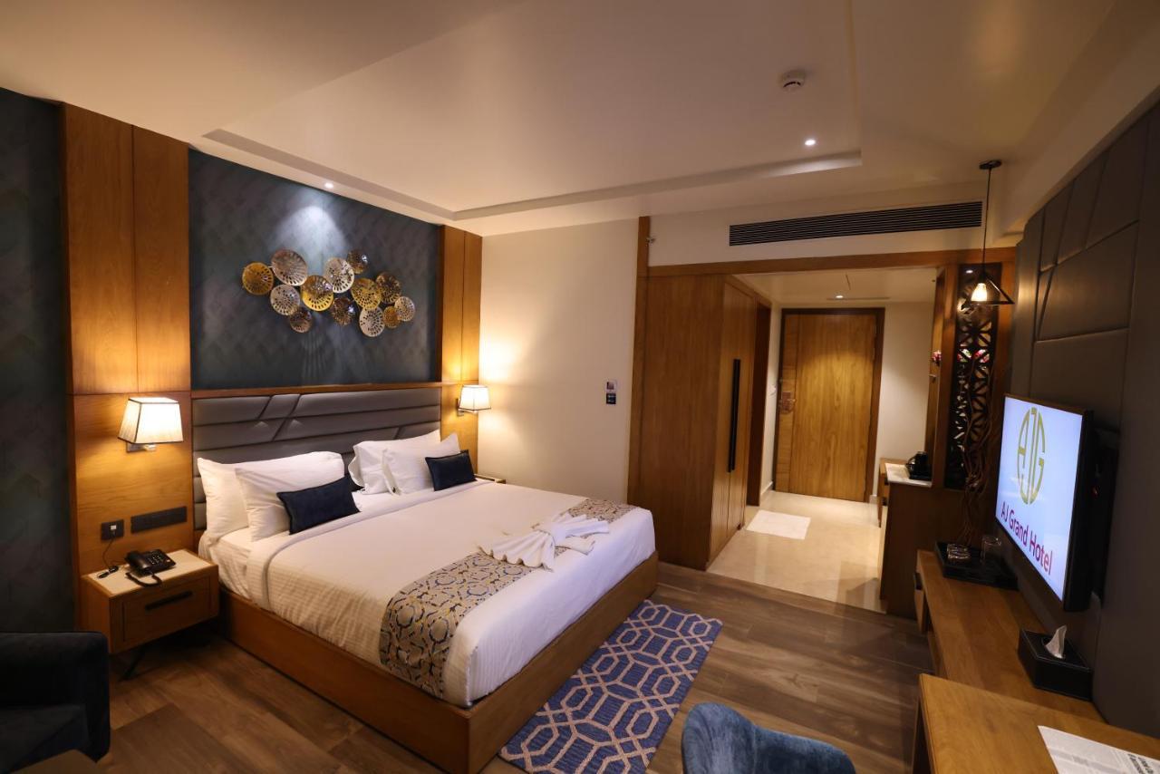 Aj Grand Hotel Mangaluru Zewnętrze zdjęcie