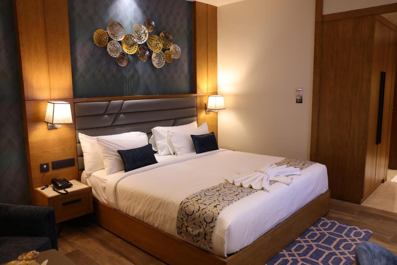 Aj Grand Hotel Mangaluru Zewnętrze zdjęcie